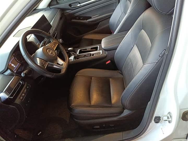 Фото 15 - Nissan Teana