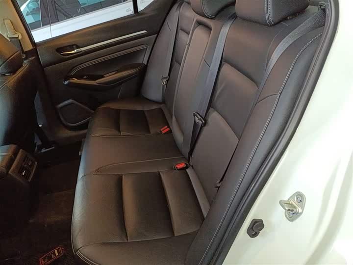 Фото 17 - Nissan Teana