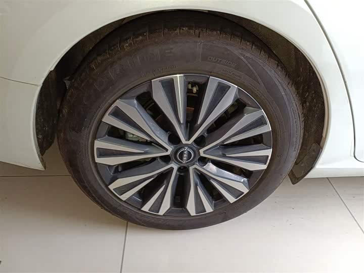 Фото 26 - Nissan Teana