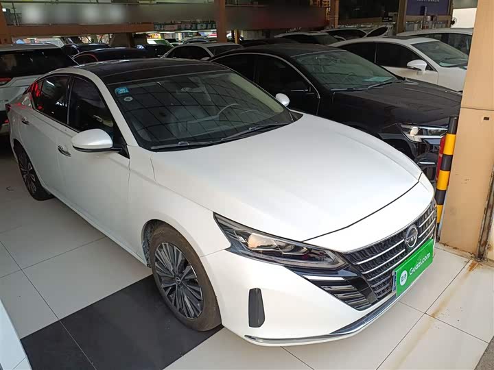 Фото 4 - Nissan Teana