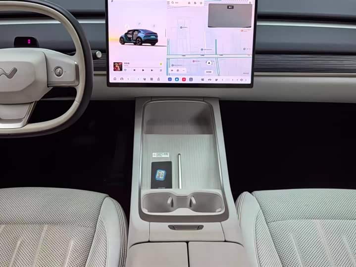 Фото 10 - Nio Onvo L60