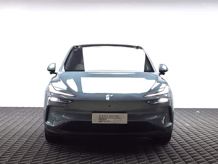 Фото 2 - Nio Onvo L60