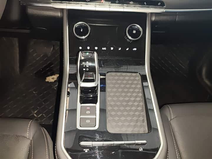 Фото 14 - Chery Tiggo 8