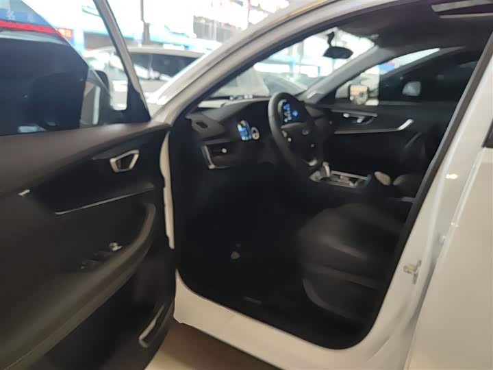 Фото 16 - Chery Tiggo 8