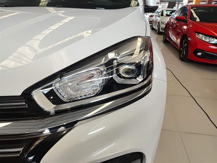 Фото 24 - Chery Tiggo 8