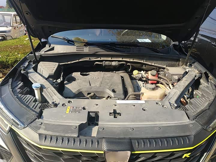 Фото 20 - Roewe RX5 Hybrid