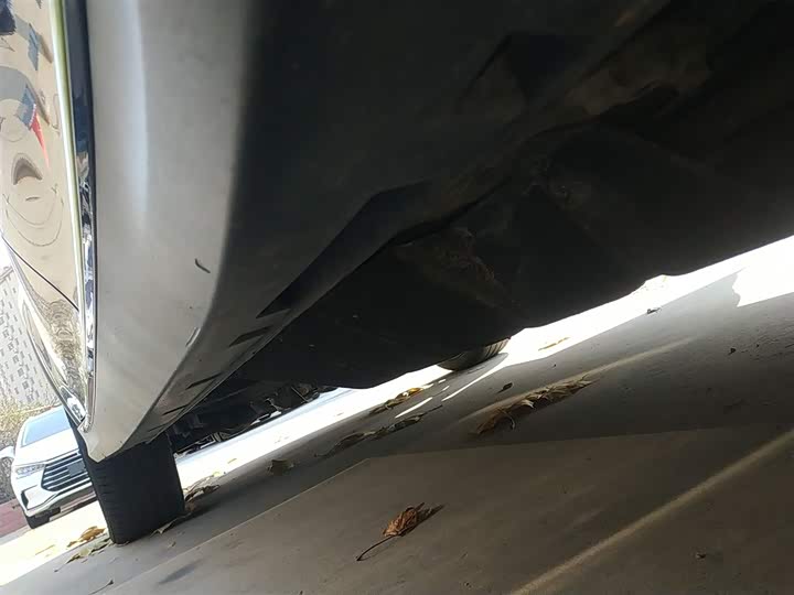 Фото 22 - Roewe RX5 Hybrid