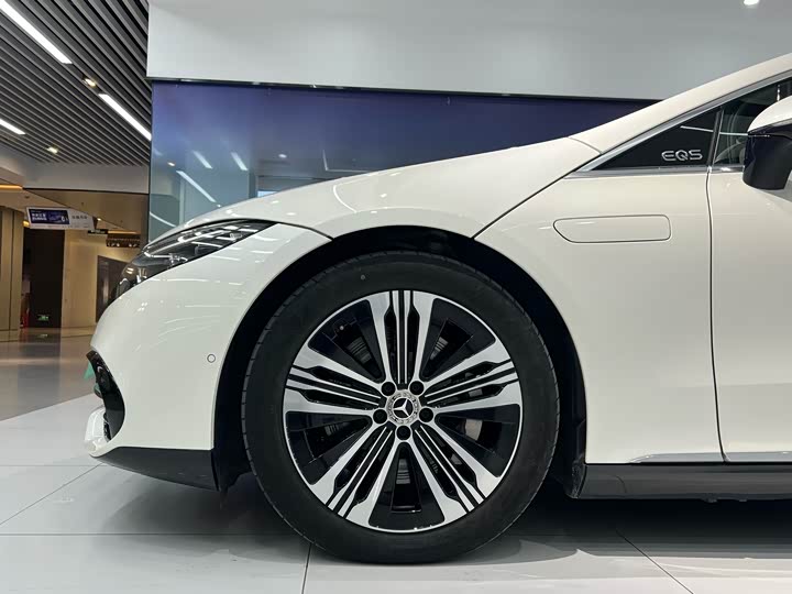 Фото 4 - Mercedes-Benz EQS