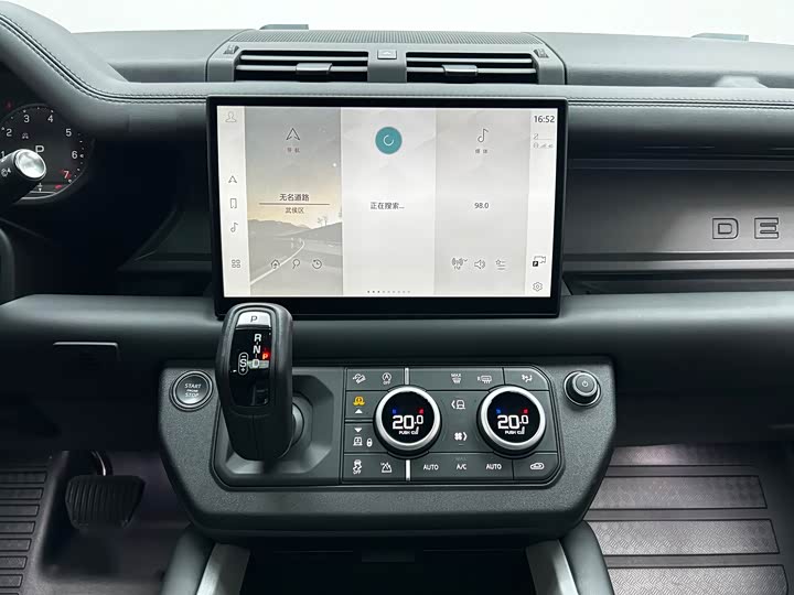 Фото 15 - Land Rover Defender