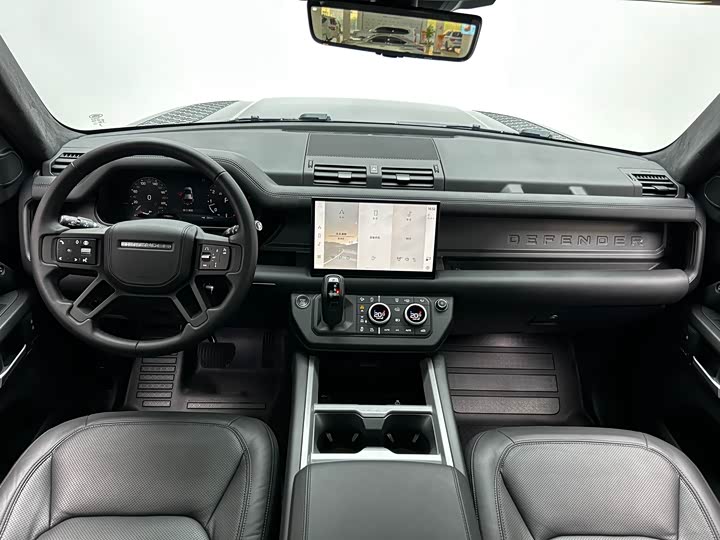 Фото 16 - Land Rover Defender