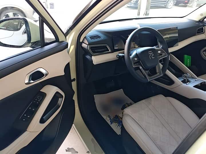 Фото 16 - BYD Yuan Up