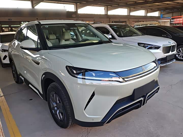 Фото 4 - BYD Yuan Up