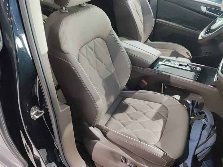 Фото 25 - Volkswagen Viloran