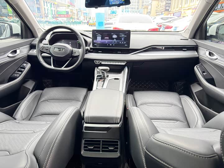 Фото 12 - Geely Preface