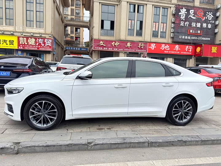 Фото 7 - Geely Preface