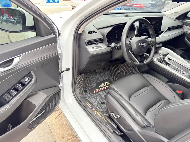 Фото 8 - Geely Preface