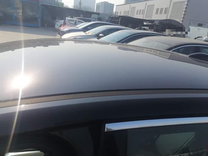 Фото 27 - Hongqi E-QM5