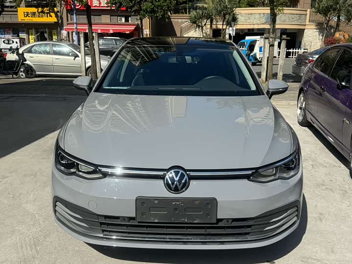 Фото 3 - Volkswagen Golf