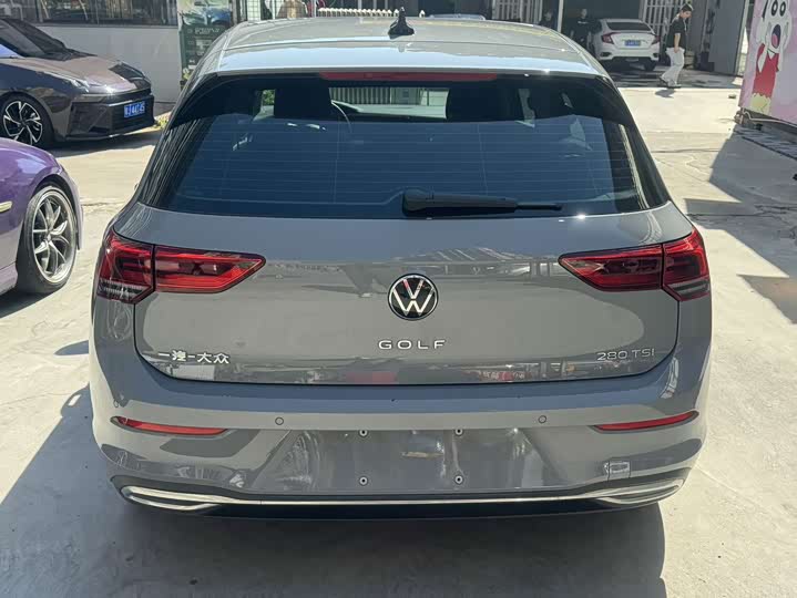 Фото 5 - Volkswagen Golf