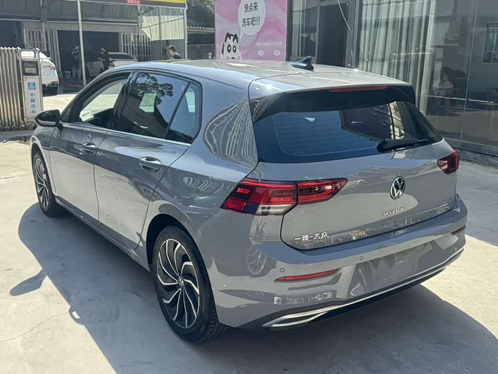 Фото 6 - Volkswagen Golf