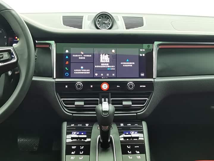 Фото 12 - Porsche Macan