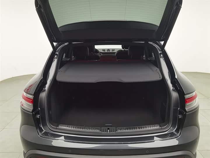 Фото 16 - Porsche Macan