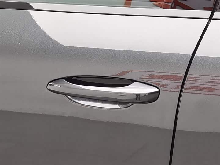 Фото 18 - Porsche Macan