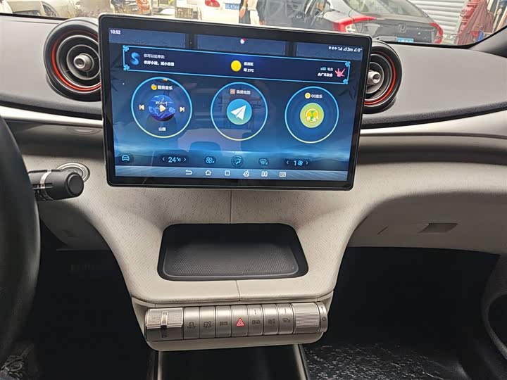 Фото 13 - BYD Dolphin