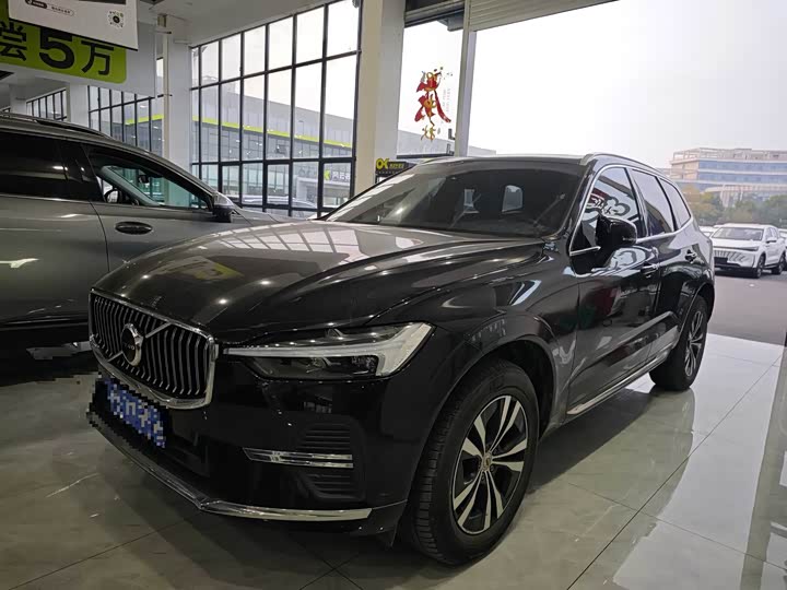 Фото 9 - Volvo XC60