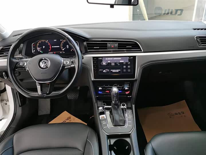 Фото 12 - Volkswagen Lamando L