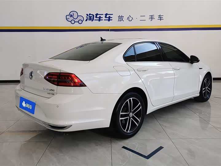 Фото 3 - Volkswagen Lamando L