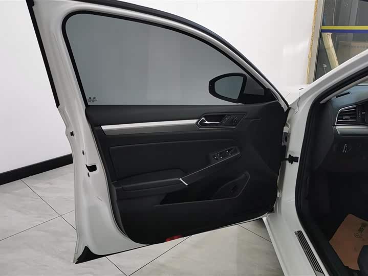 Фото 7 - Volkswagen Lamando L