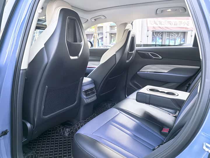 Фото 6 - Hongqi HS3