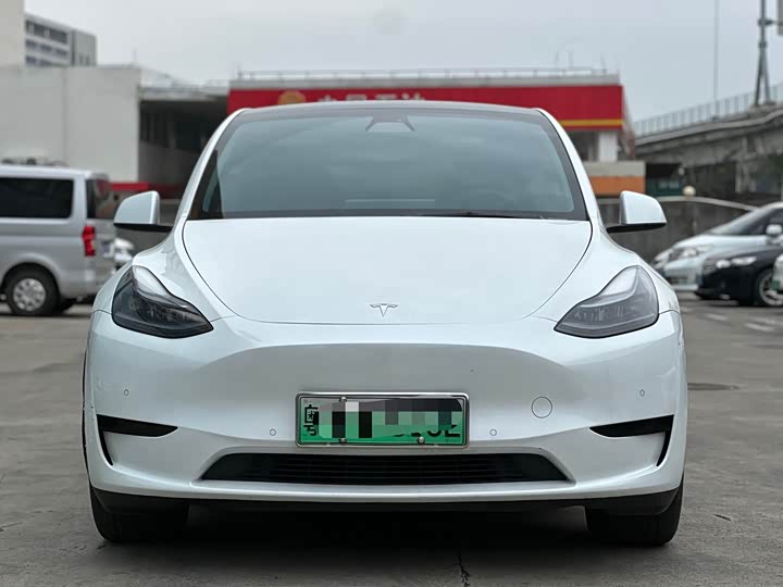Фото 2 - Tesla Model Y