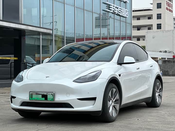 Фото 7 - Tesla Model Y