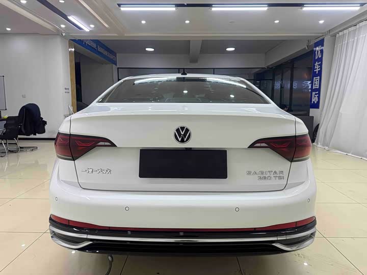 Фото 5 - Volkswagen Sagitar L
