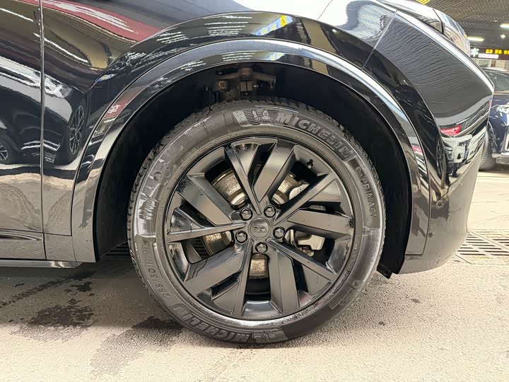 Фото 35 - LiXiang L8