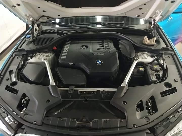 Фото 20 - BMW 5 Series