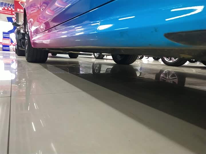 Фото 21 - BMW 5 Series