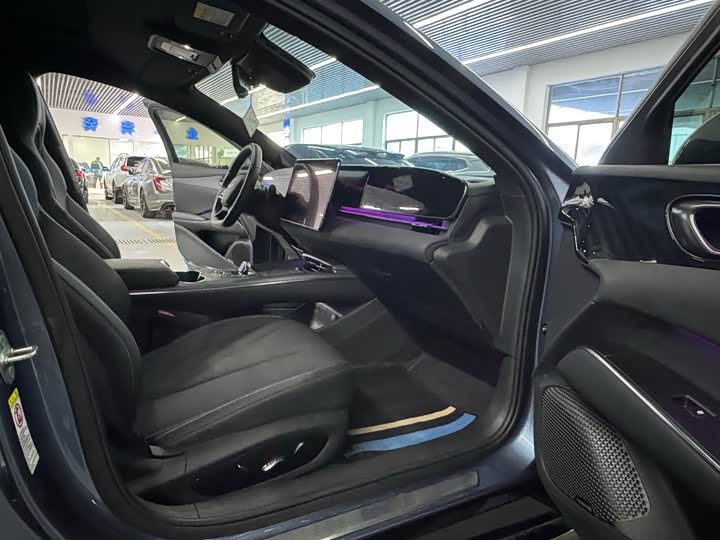 Фото 8 - BYD Seal