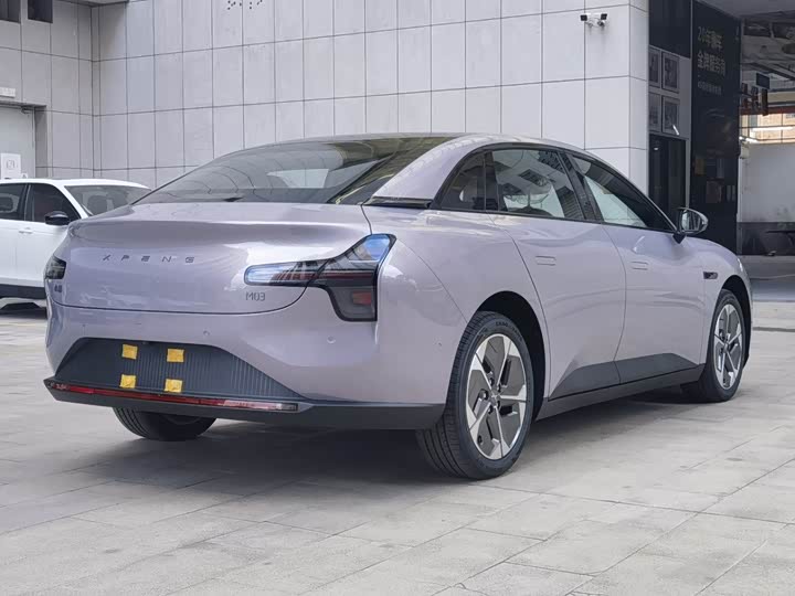 Фото 13 - XPeng Mona M03