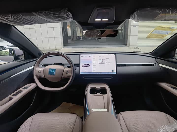 Фото 8 - XPeng Mona M03