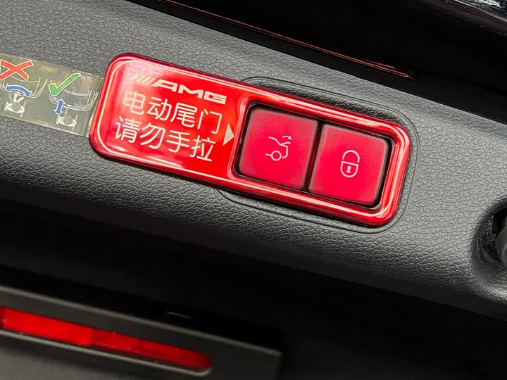 Фото 9 - Mercedes-Benz E-Class