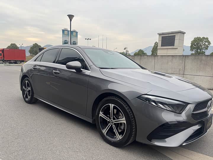 Фото 3 - Mercedes-Benz A-Class