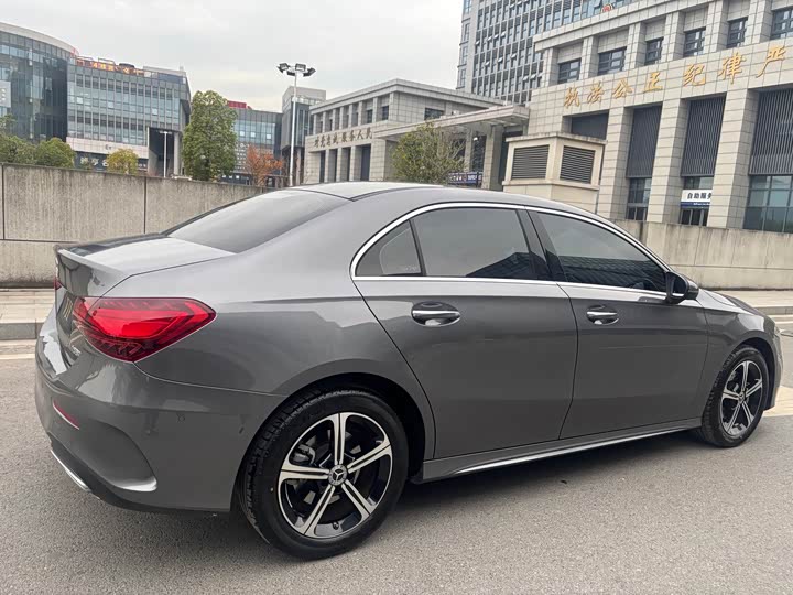 Фото 6 - Mercedes-Benz A-Class