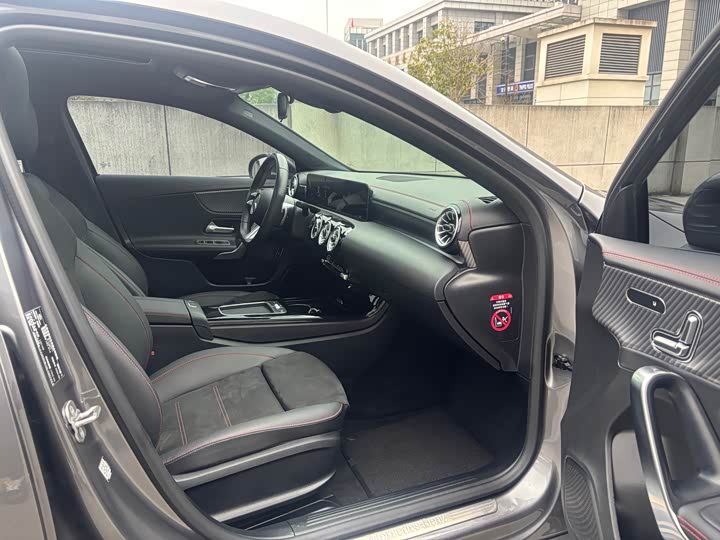 Фото 7 - Mercedes-Benz A-Class