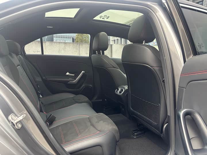 Фото 8 - Mercedes-Benz A-Class