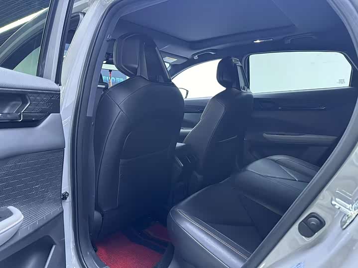 Фото 6 - Changan UNI-V