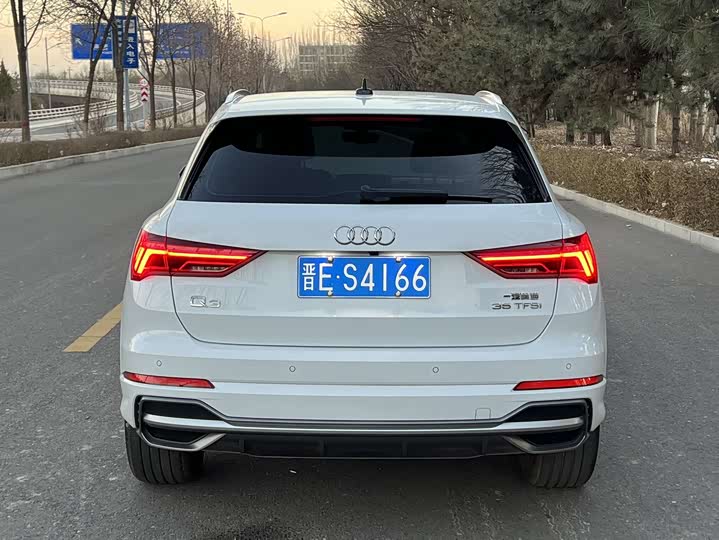 Фото 12 - Audi Q3