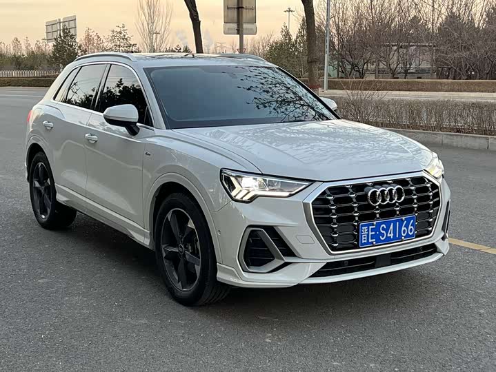 Фото 3 - Audi Q3